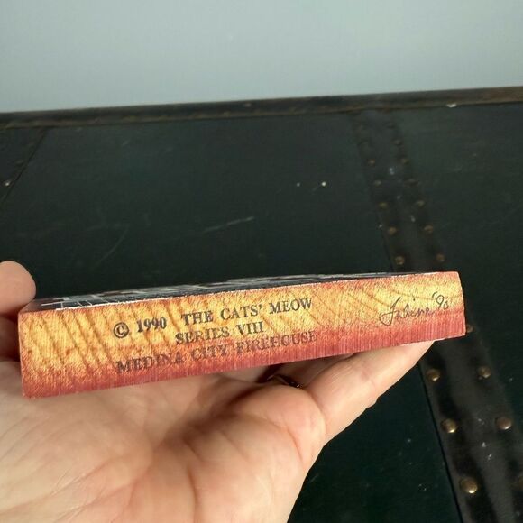 The Cats Meow 1990 Series Vll Town Hall and engine House - Picture 2 of 5